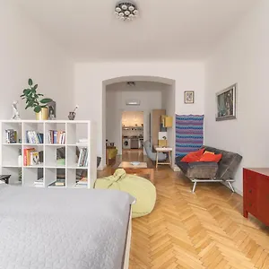  Apartment Bright & Spacious Loft With Basilica View Hungary