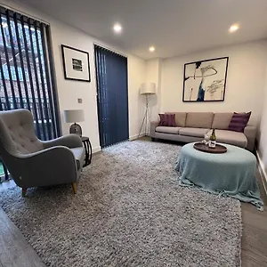  Homestay Ft5 Penthouse United Kingdom